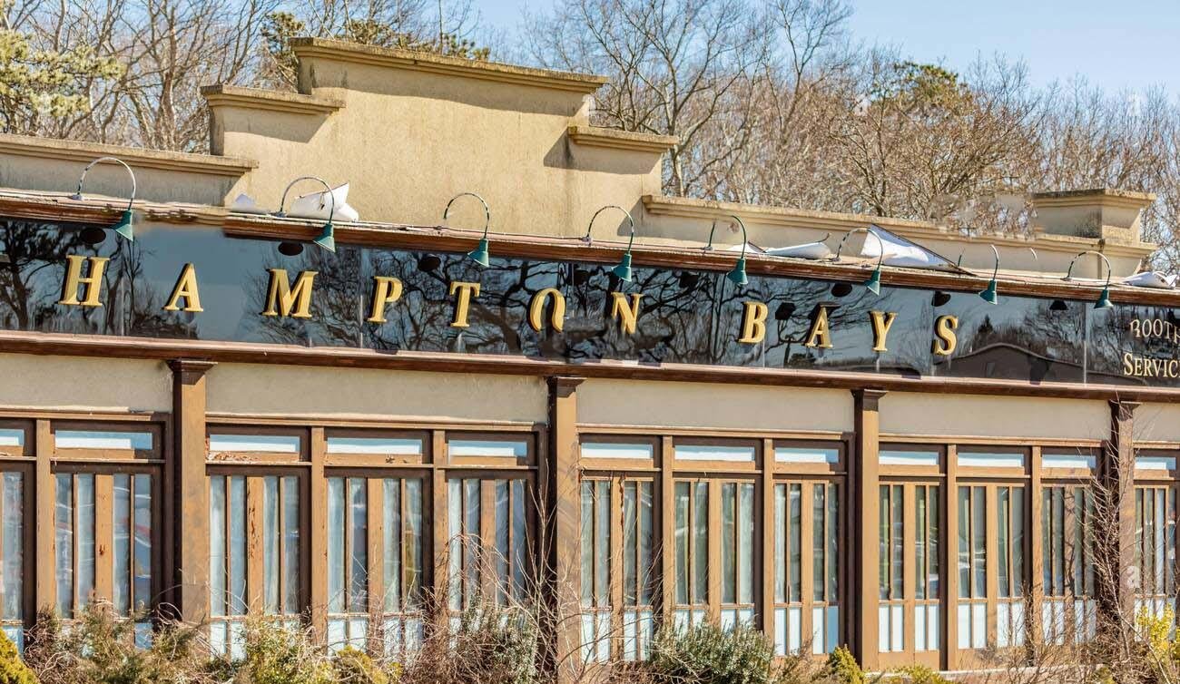 💔 The End of an Era: Remembering the Beloved Hampton Bays Diner