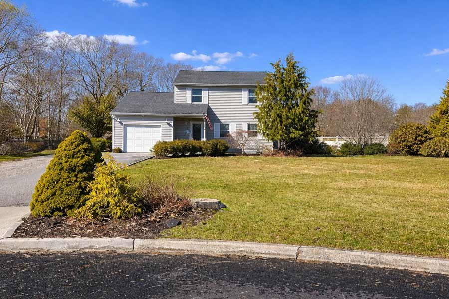 7dba9acd-6704-4604-8d34-baf07edd8f6f (Small)