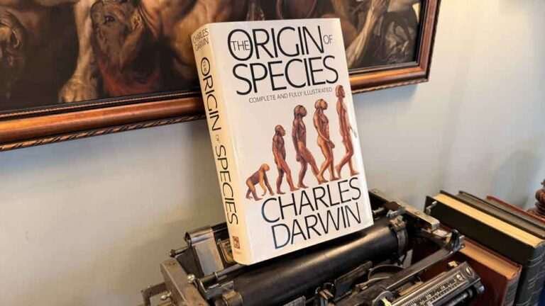 On the Origin of Species by Charles Darwin: The Book That Changed Everything We Thought We Knew About Life