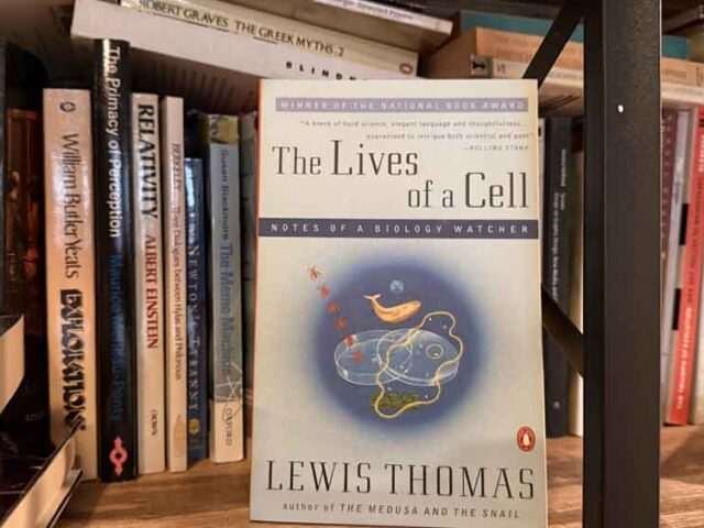 The Lives of a Cell: Notes of a Biology Watcher by Lewis Thomas — A Review