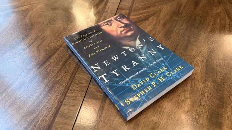 Newton’s Tyranny: The Suppressed Scientific Discoveries of Stephen Gray and John Flamsteed