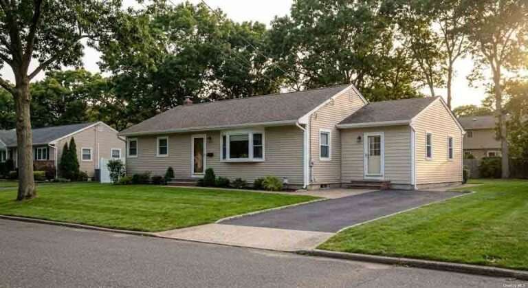 The Mother-Daughter Hustle