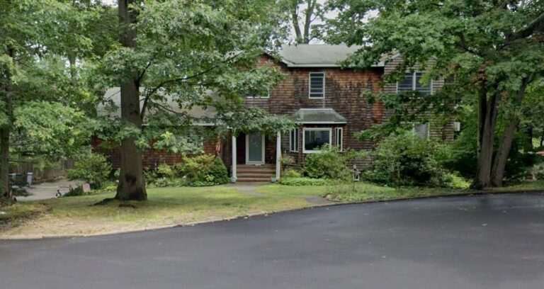 108 Dogwood Road, Port Jefferson, NY 11777